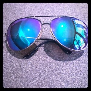 ELLE Aviator Sunglasses! Reflective Blue Lenses.